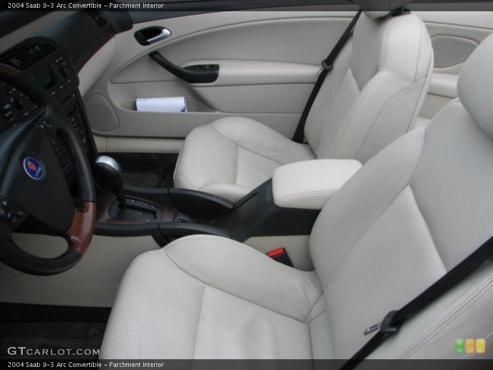 Parchment Interior Photo for the 2004 Saab 9-3 Arc Convertible #54506882