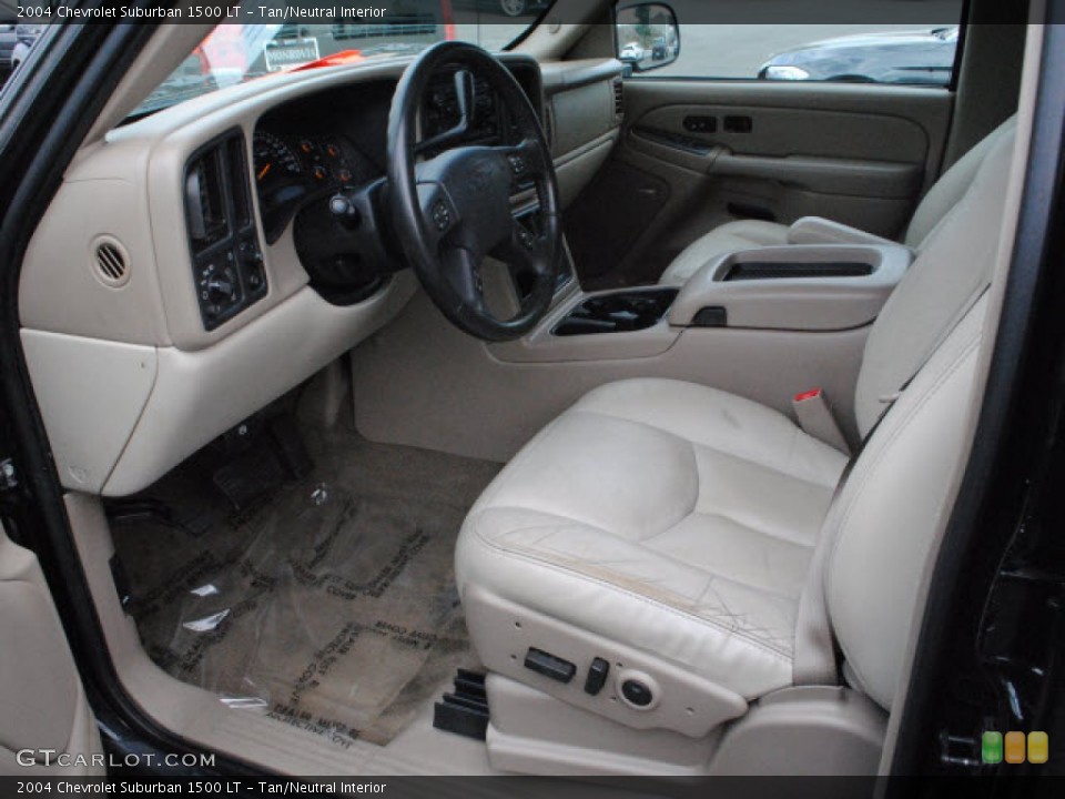 Tan/Neutral Interior Photo for the 2004 Chevrolet Suburban 1500 LT #54508612