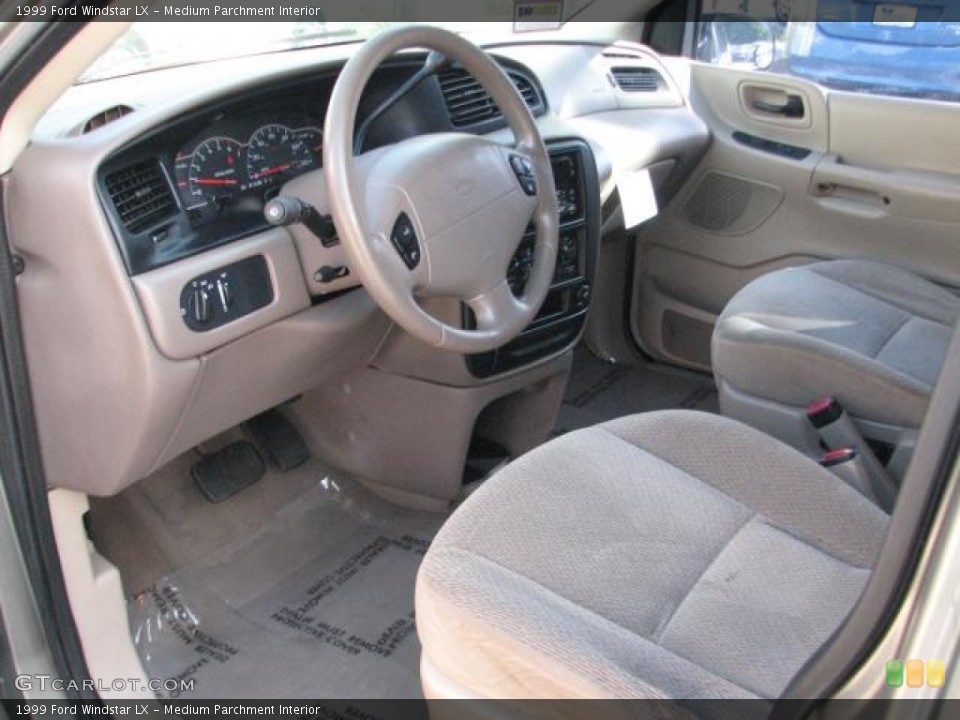 Medium Parchment Interior Photo for the 1999 Ford Windstar LX #54517088
