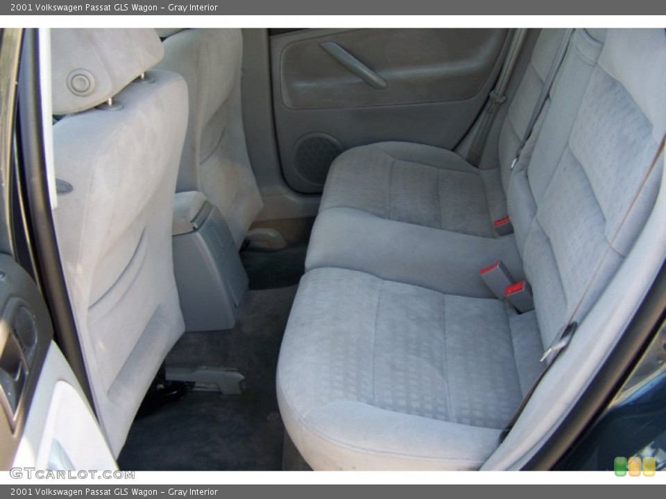 Gray Interior Photo for the 2001 Volkswagen Passat GLS Wagon #54517223