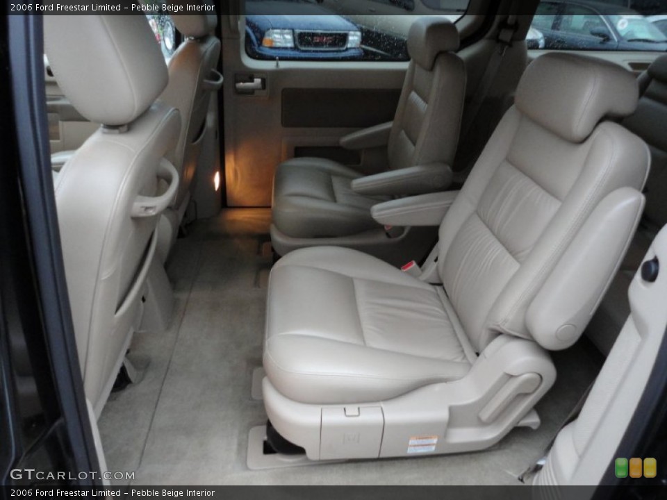 Pebble Beige Interior Photo for the 2006 Ford Freestar Limited #54518609