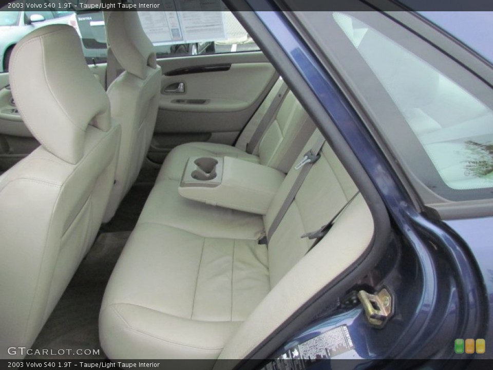 Taupe/Light Taupe Interior Photo for the 2003 Volvo S40 1.9T #54519833