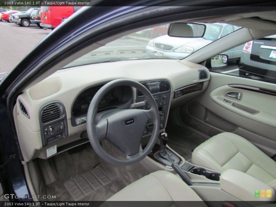 Taupe/Light Taupe Interior Photo for the 2003 Volvo S40 1.9T #54519851