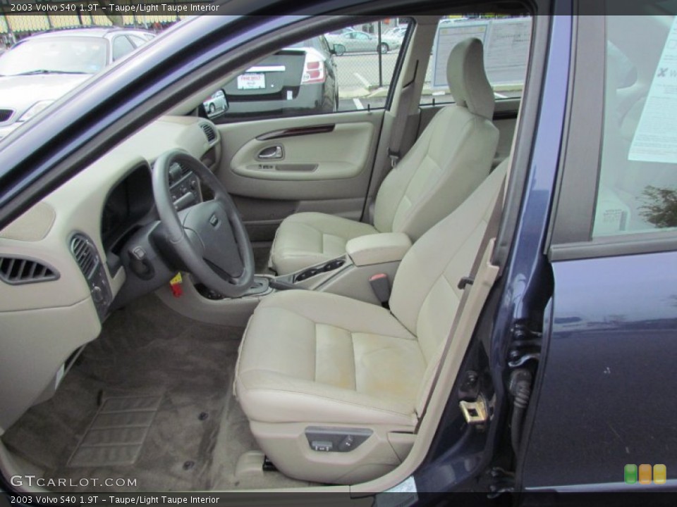 Taupe/Light Taupe 2003 Volvo S40 Interiors
