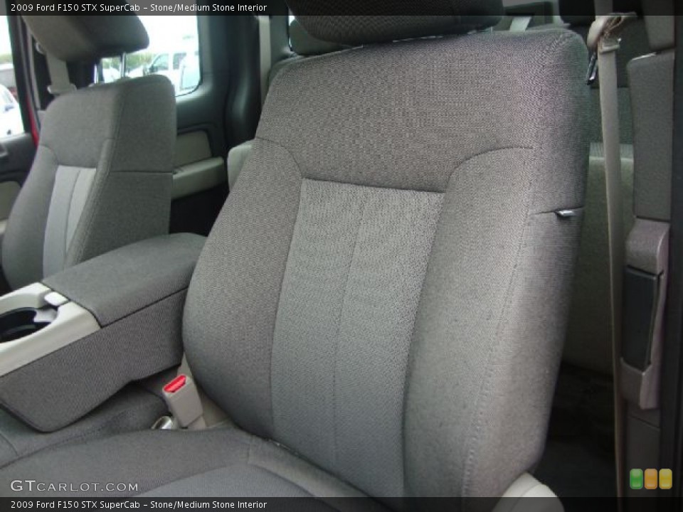 Stone/Medium Stone Interior Photo for the 2009 Ford F150 STX SuperCab #54520043