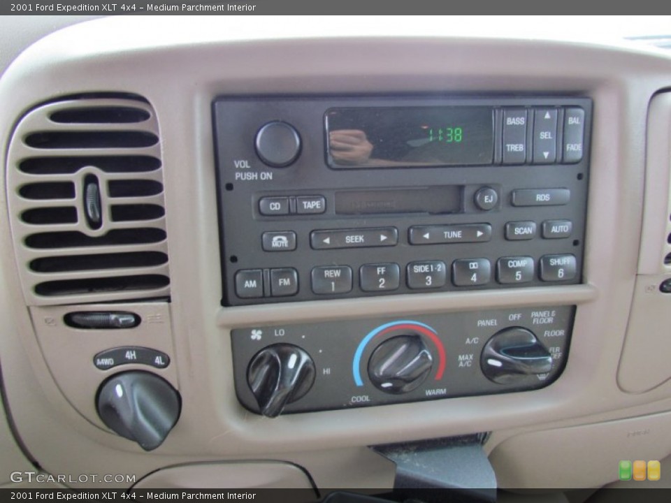 Medium Parchment Interior Audio System for the 2001 Ford Expedition XLT 4x4 #54520154