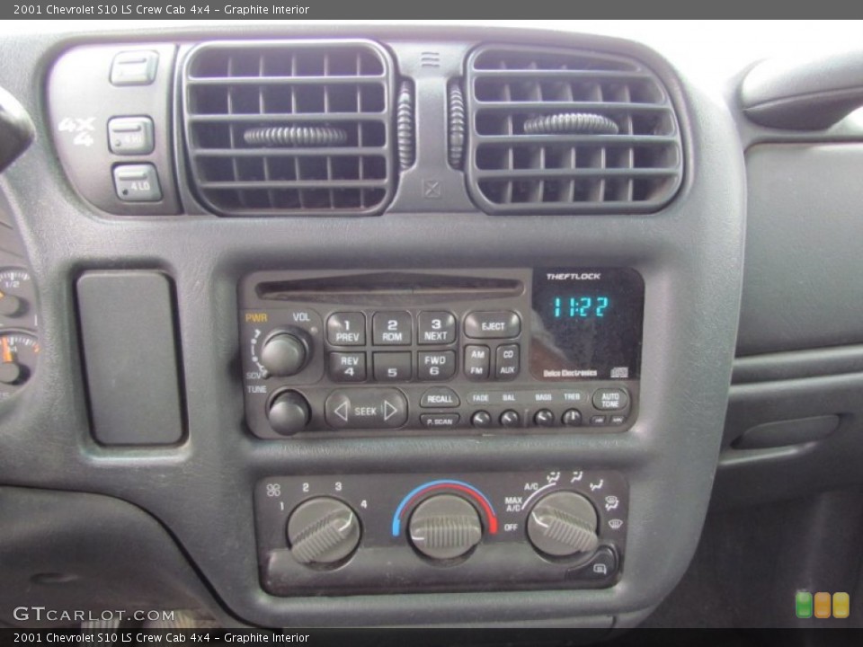 Graphite Interior Audio System for the 2001 Chevrolet S10 LS Crew Cab 4x4 #54520301