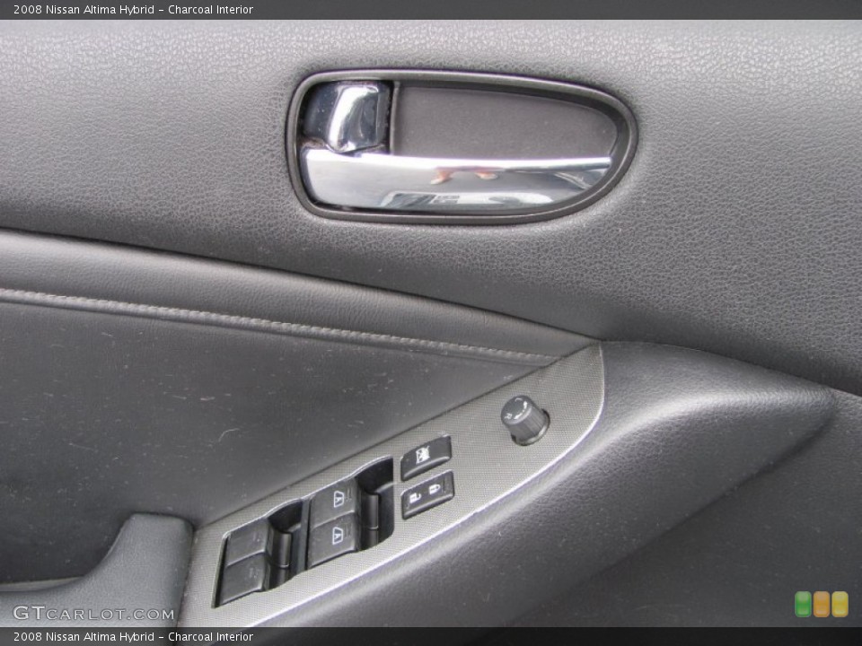 Charcoal Interior Controls for the 2008 Nissan Altima Hybrid #54522509