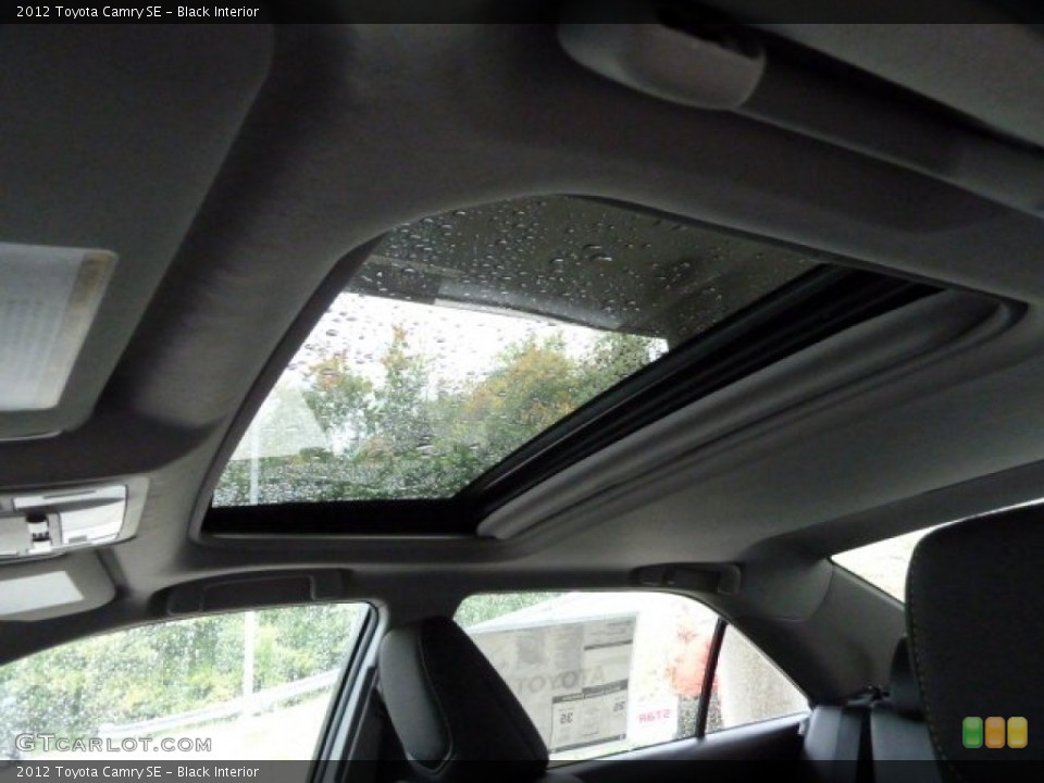 Black Interior Sunroof for the 2012 Toyota Camry SE #54523169