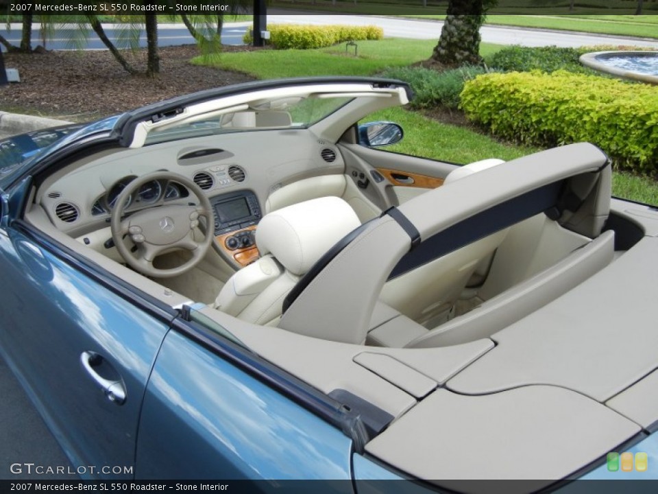 Stone Interior Photo for the 2007 Mercedes-Benz SL 550 Roadster #54528674