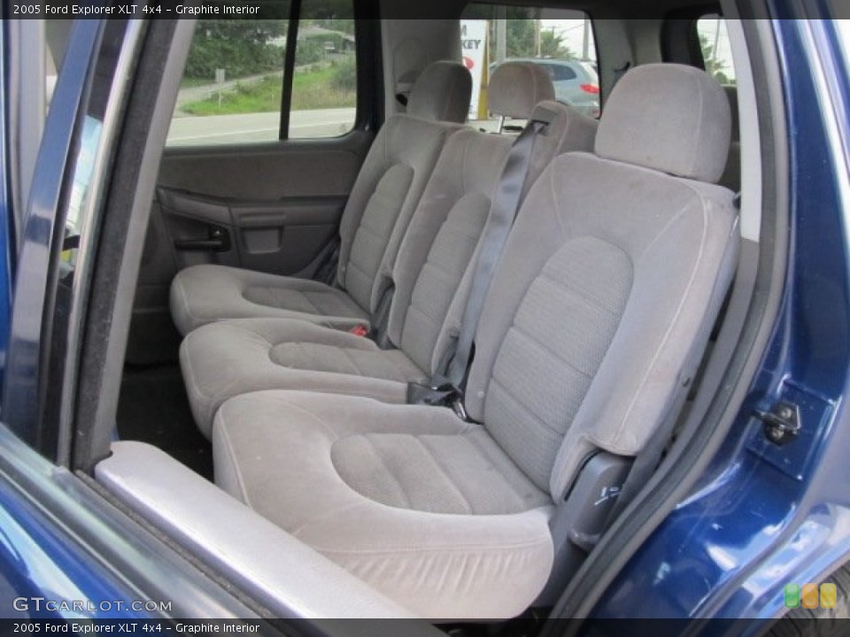 Graphite Interior Photo for the 2005 Ford Explorer XLT 4x4 #54535901