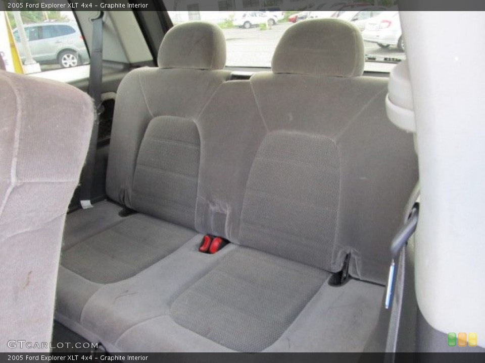 Graphite Interior Photo for the 2005 Ford Explorer XLT 4x4 #54535911