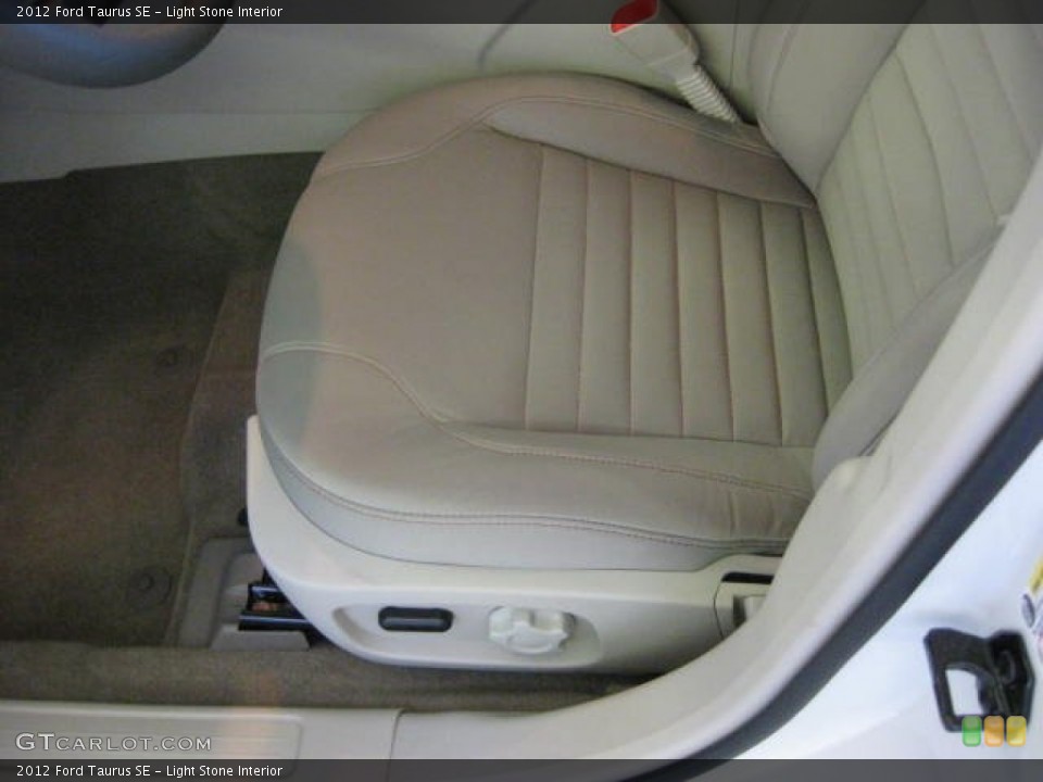 Light Stone Interior Photo for the 2012 Ford Taurus SE #54537625