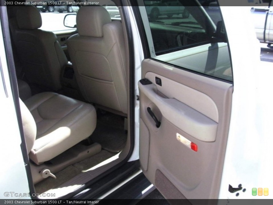 Tan/Neutral Interior Photo for the 2003 Chevrolet Suburban 1500 LT #54539892