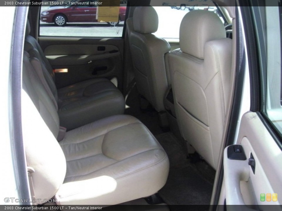 Tan/Neutral Interior Photo for the 2003 Chevrolet Suburban 1500 LT #54539901