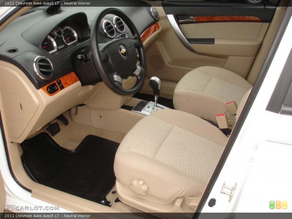 Neutral Interior Photo for the 2011 Chevrolet Aveo Aveo5 LT #54551138