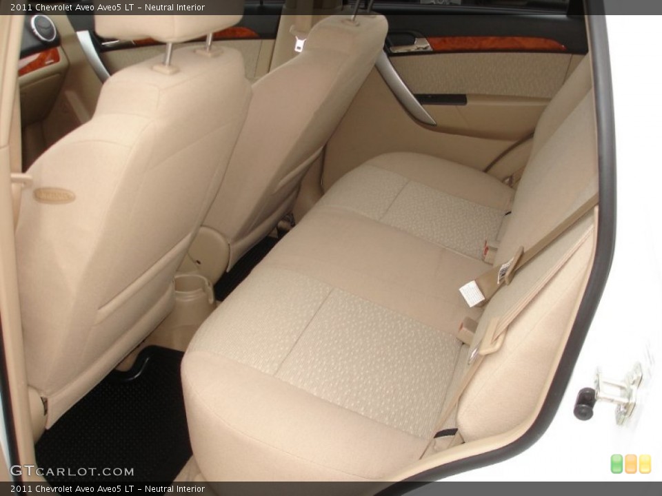 Neutral Interior Photo for the 2011 Chevrolet Aveo Aveo5 LT #54551151