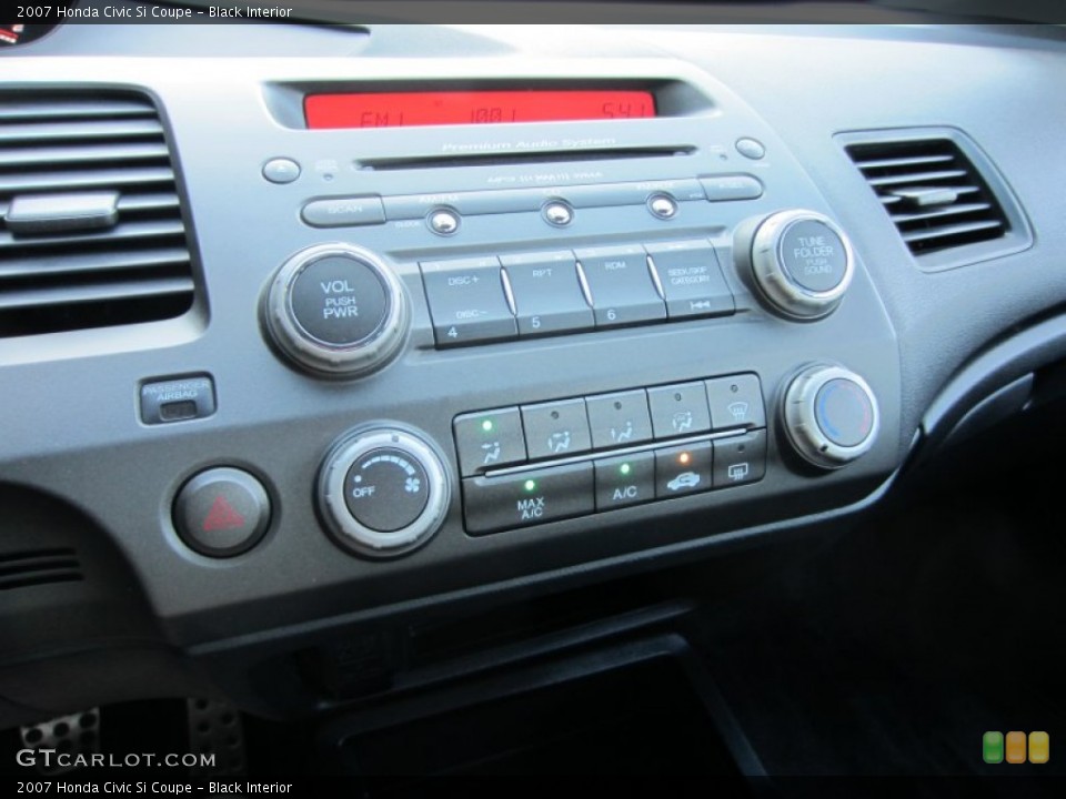 Black Interior Dashboard for the 2007 Honda Civic Si Coupe #54554481