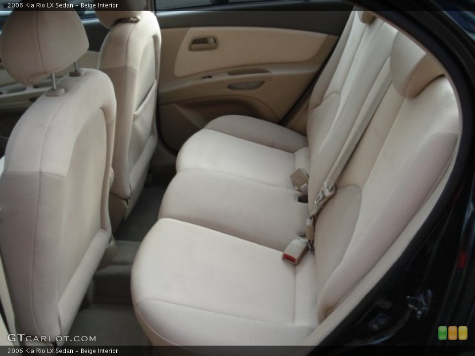 Beige Interior Photo for the 2006 Kia Rio LX Sedan #54555587