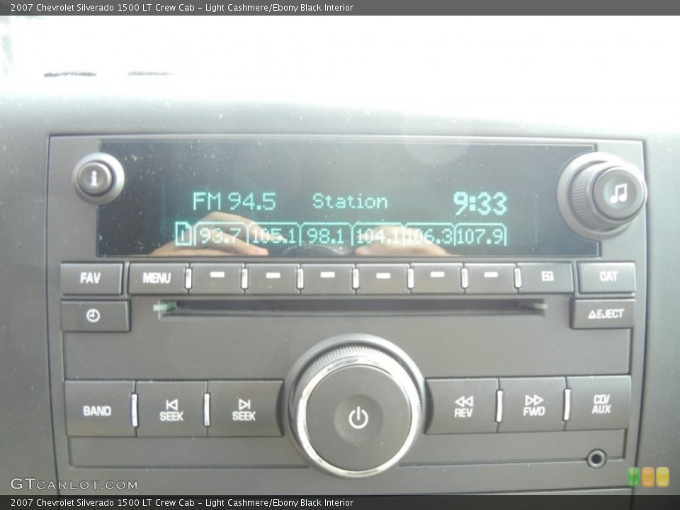 Light Cashmere/Ebony Black Interior Audio System for the 2007 Chevrolet Silverado 1500 LT Crew Cab #54560751