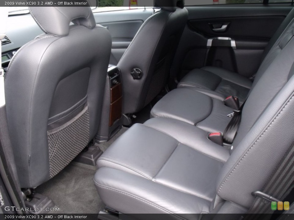 Off Black Interior Photo for the 2009 Volvo XC90 3.2 AWD #54564045