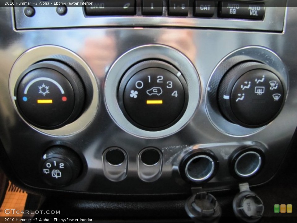 Ebony/Pewter Interior Controls for the 2010 Hummer H3 Alpha #54572952