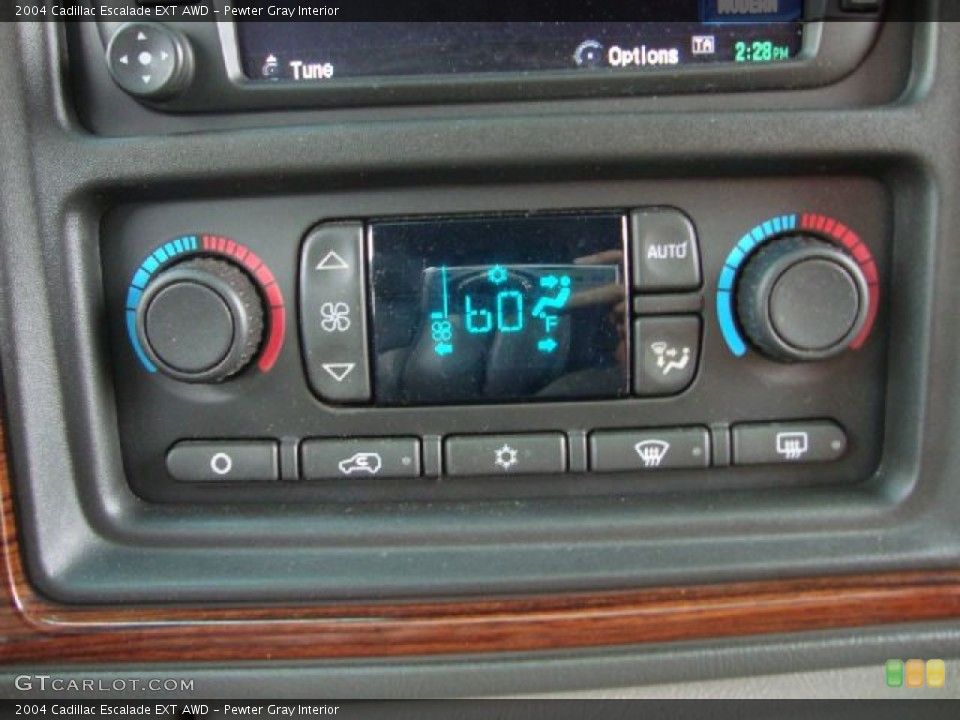 Pewter Gray Interior Controls for the 2004 Cadillac Escalade EXT AWD #54580301