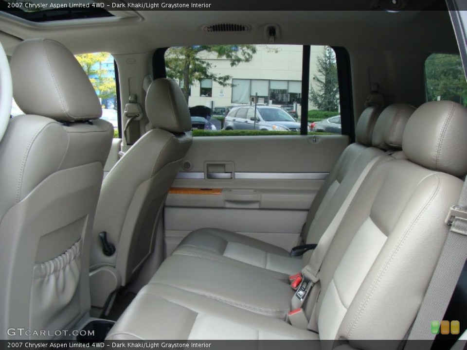 Dark Khaki/Light Graystone Interior Photo for the 2007 Chrysler Aspen Limited 4WD #54582731