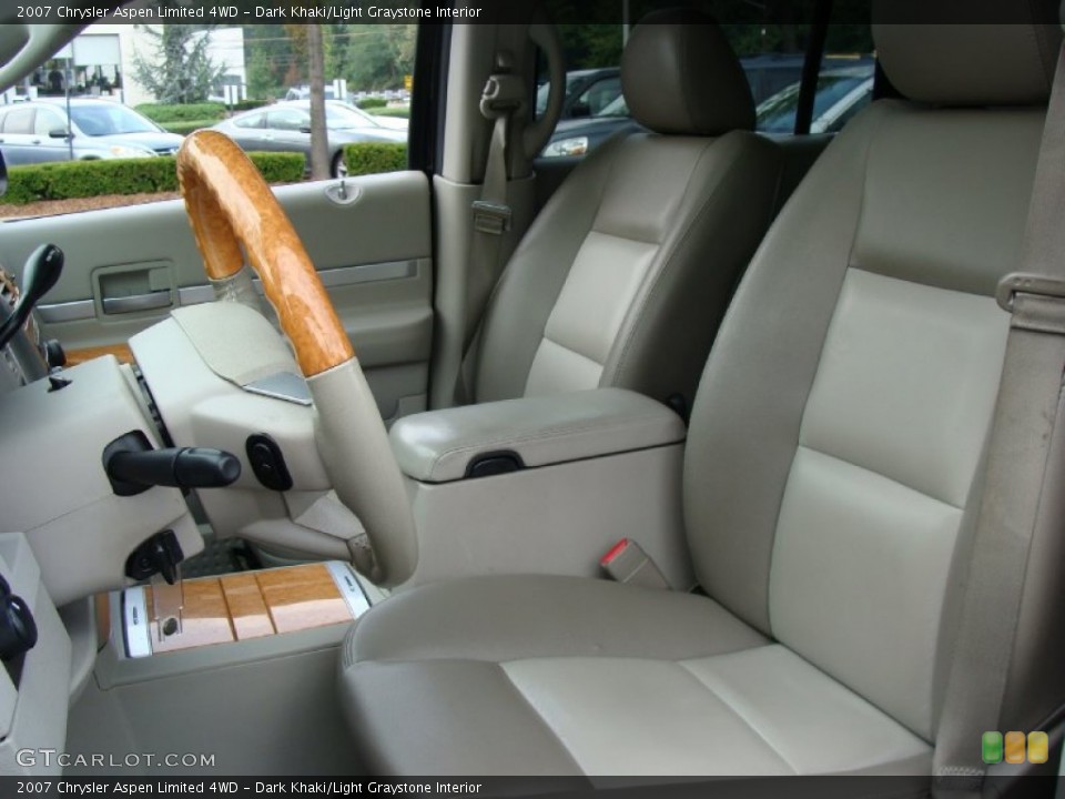 Dark Khaki/Light Graystone Interior Photo for the 2007 Chrysler Aspen Limited 4WD #54582758