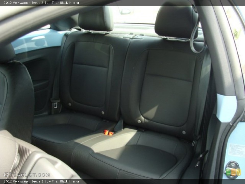 Titan Black Interior Photo for the 2012 Volkswagen Beetle 2.5L #54584696