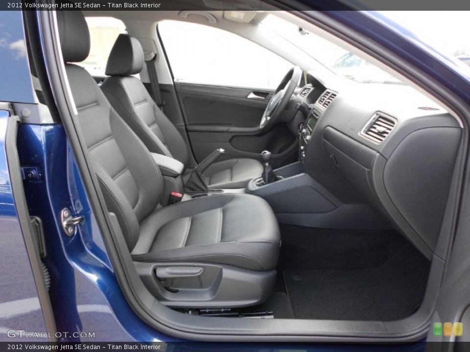 Titan Black Interior Photo for the 2012 Volkswagen Jetta SE Sedan #54585558