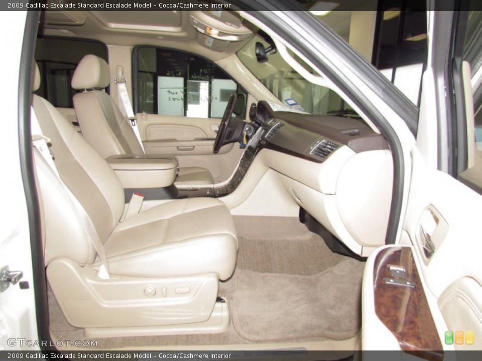 Cocoa/Cashmere Interior Photo for the 2009 Cadillac Escalade  #54586164