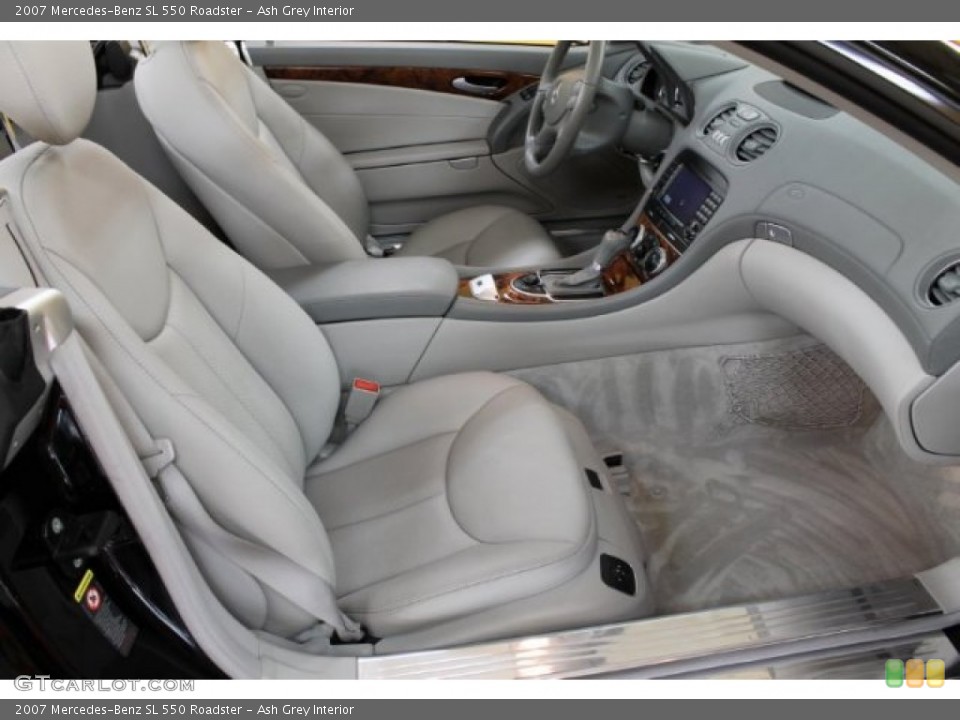 Ash Grey Interior Photo for the 2007 Mercedes-Benz SL 550 Roadster #54591512