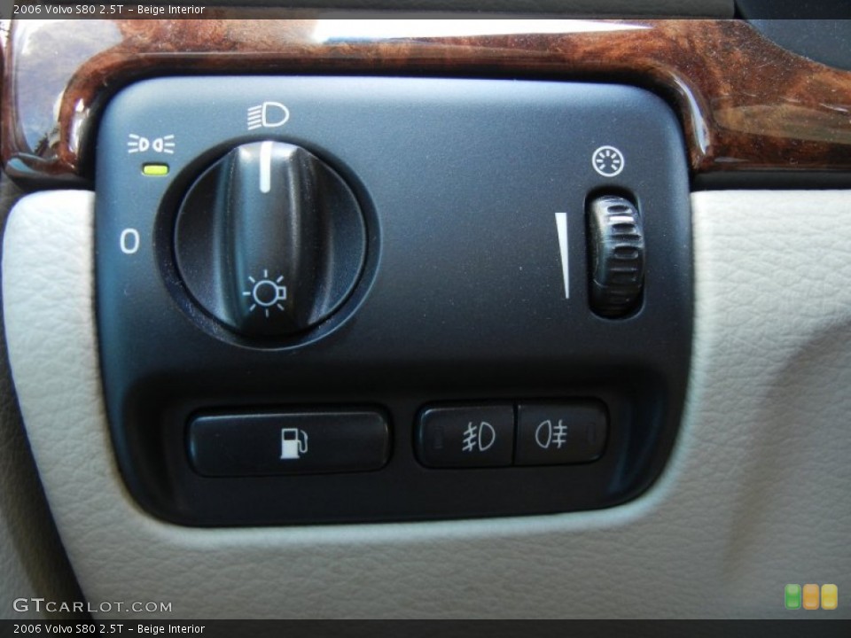 Beige Interior Controls for the 2006 Volvo S80 2.5T #54596149
