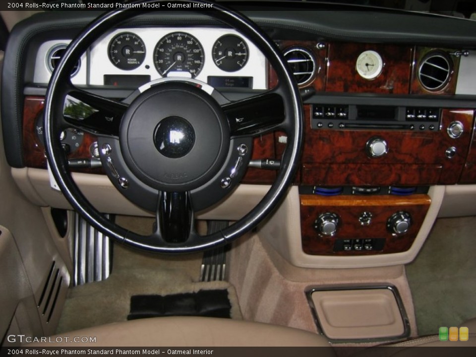 Oatmeal Interior Dashboard for the 2004 Rolls-Royce Phantom  #54597251