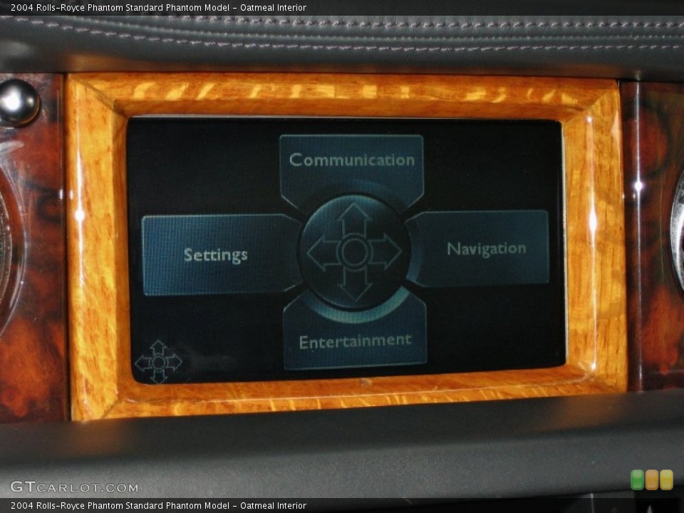 Oatmeal Interior Controls for the 2004 Rolls-Royce Phantom  #54597350