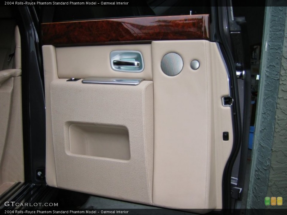 Oatmeal Interior Door Panel for the 2004 Rolls-Royce Phantom  #54597452