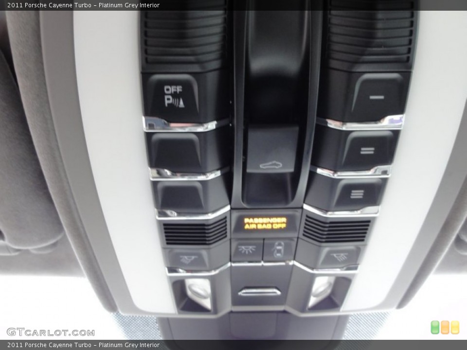 Platinum Grey Interior Controls for the 2011 Porsche Cayenne Turbo #54605515