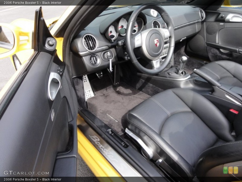 Black Interior Photo for the 2006 Porsche Boxster S #54606034
