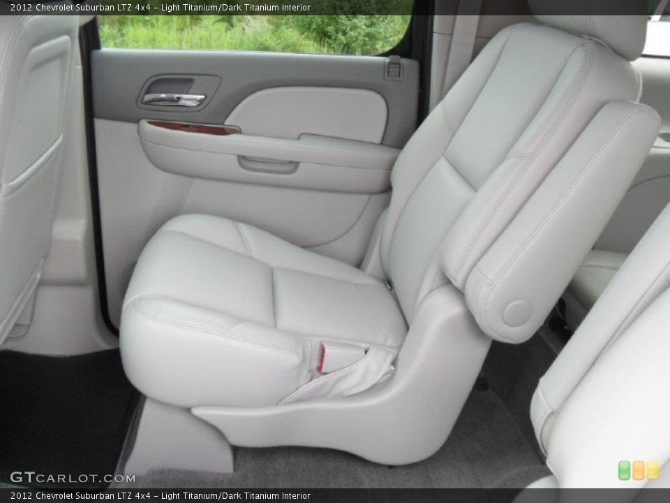 Light Titanium/Dark Titanium Interior Photo for the 2012 Chevrolet Suburban LTZ 4x4 #54612641
