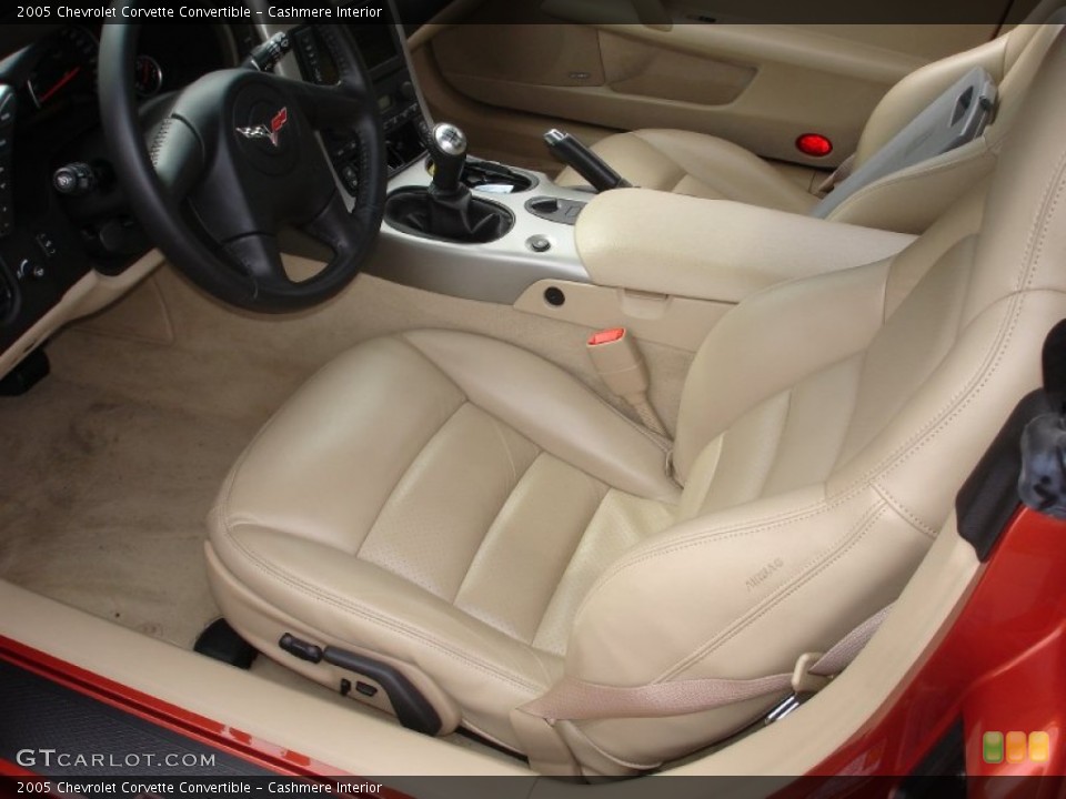 Cashmere Interior Photo for the 2005 Chevrolet Corvette Convertible #54613431