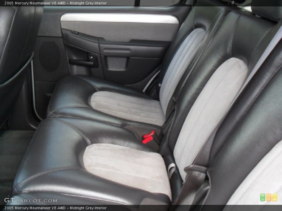Midnight Grey Interior Photo for the 2005 Mercury Mountaineer V8 AWD #54617346