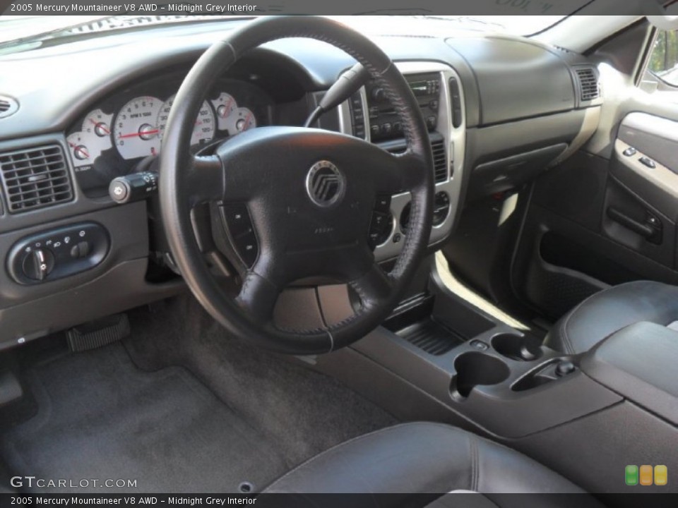 Midnight Grey Interior Photo for the 2005 Mercury Mountaineer V8 AWD #54617439