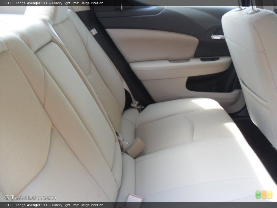 Black/Light Frost Beige Interior Photo for the 2012 Dodge Avenger SXT #54620019