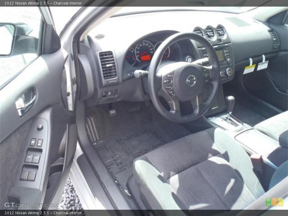 Charcoal Interior Photo for the 2012 Nissan Altima 2.5 S #54622587