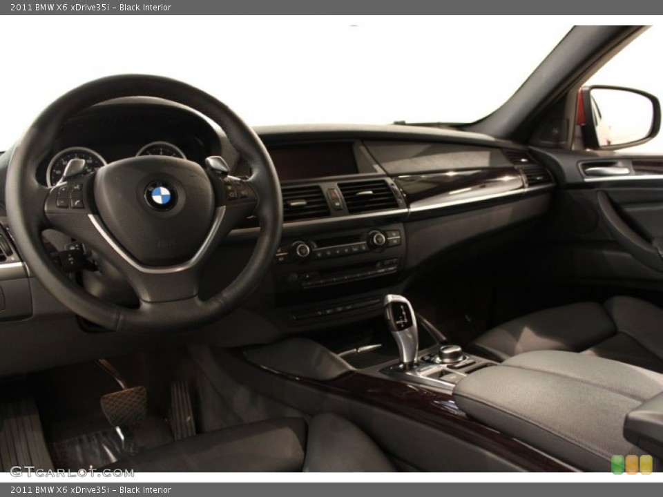 Black Interior Dashboard for the 2011 BMW X6 xDrive35i #54623662