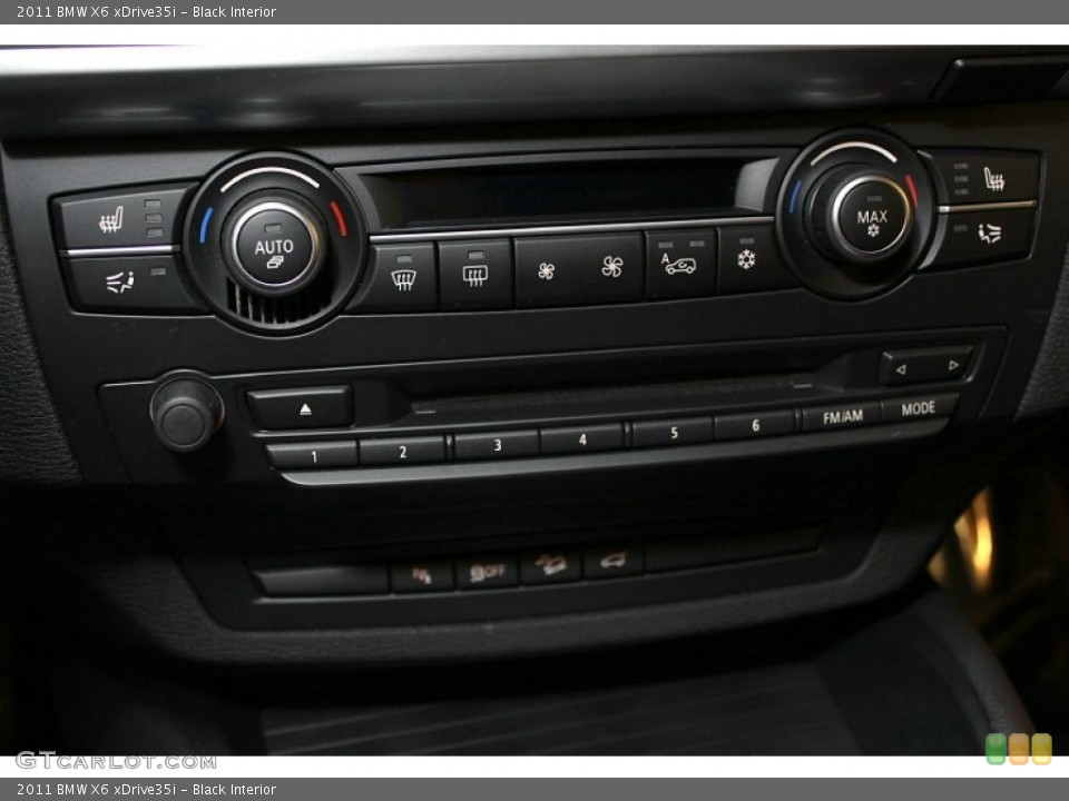 Black Interior Controls for the 2011 BMW X6 xDrive35i #54623748