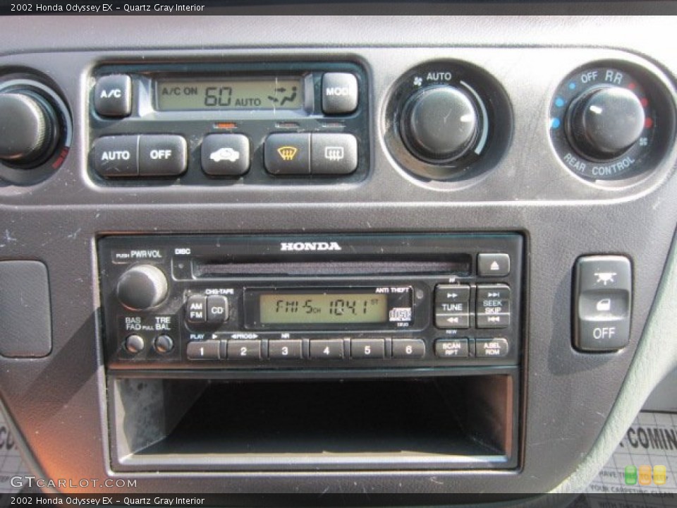 Quartz Gray Interior Audio System for the 2002 Honda Odyssey EX #54632676
