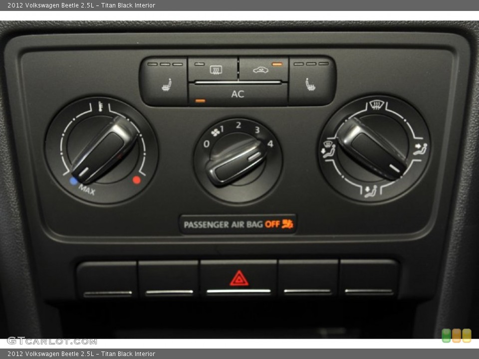Titan Black Interior Controls for the 2012 Volkswagen Beetle 2.5L #54633685