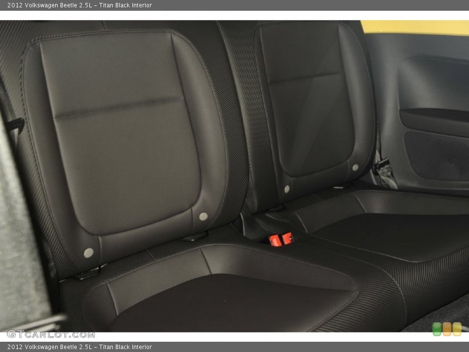 Titan Black Interior Photo for the 2012 Volkswagen Beetle 2.5L #54633813